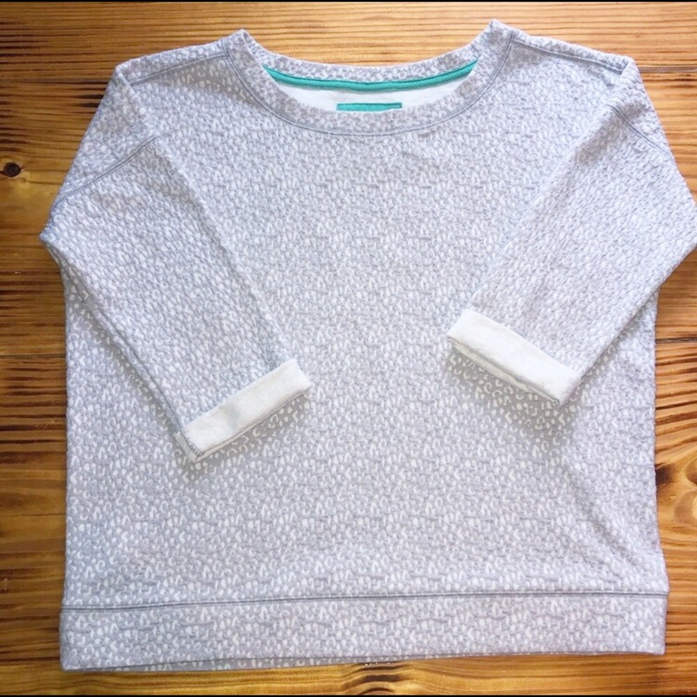 Anthropologie Lilka cropped 3/4 sleeve sweatshirt